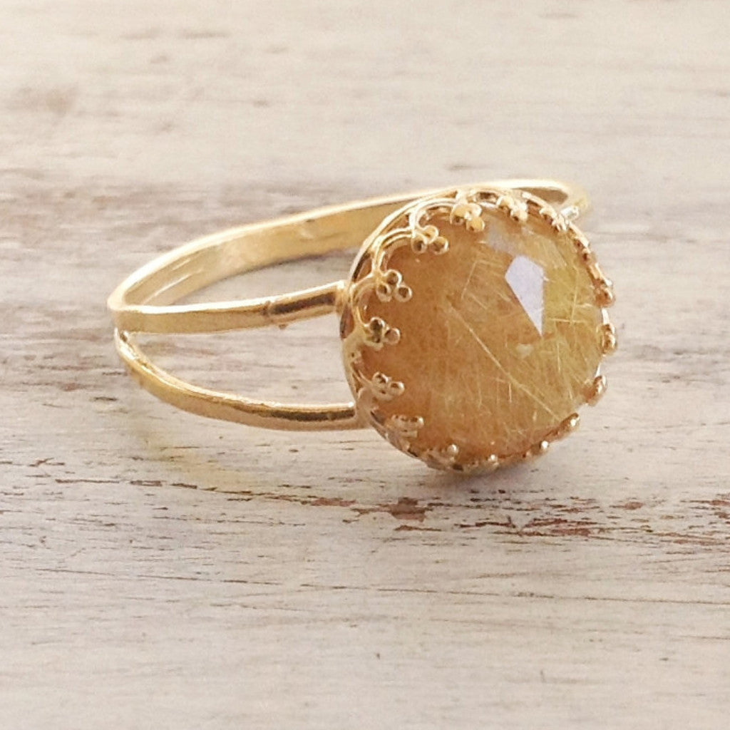 Gemstone ring